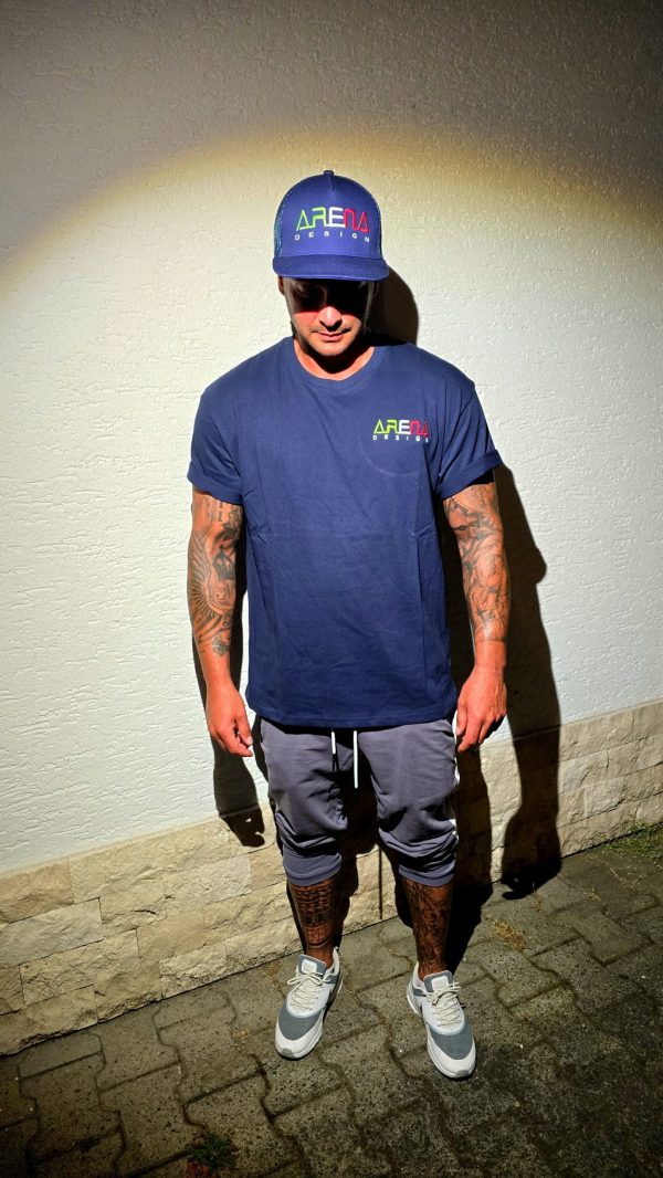 ARENA DESIGN T-Shirt + Trucker Cap / Marine BLAU / L – Bild 3