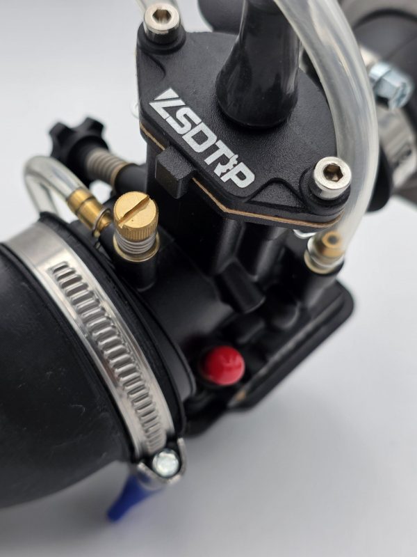 TUNINGKIT STAGE 2 - ArEnADeSiGn for Gilera Runner 180
Vergaser PWK 28 Powerjet + Malossi 360° Ansaugstutzen + GEN3 stand. Airboxumbaukit + Ansaugschlauch – Bild 8