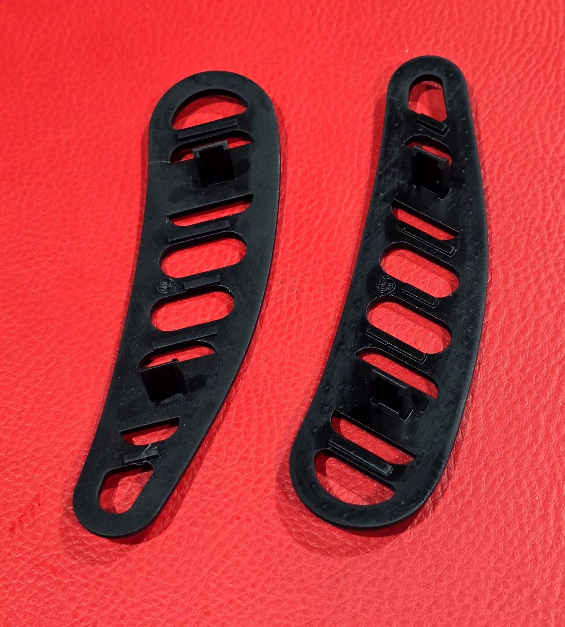 Piaggio ZIP SP1 Frontverkleidung Lufthutzen oben - schwarz - – Bild 2