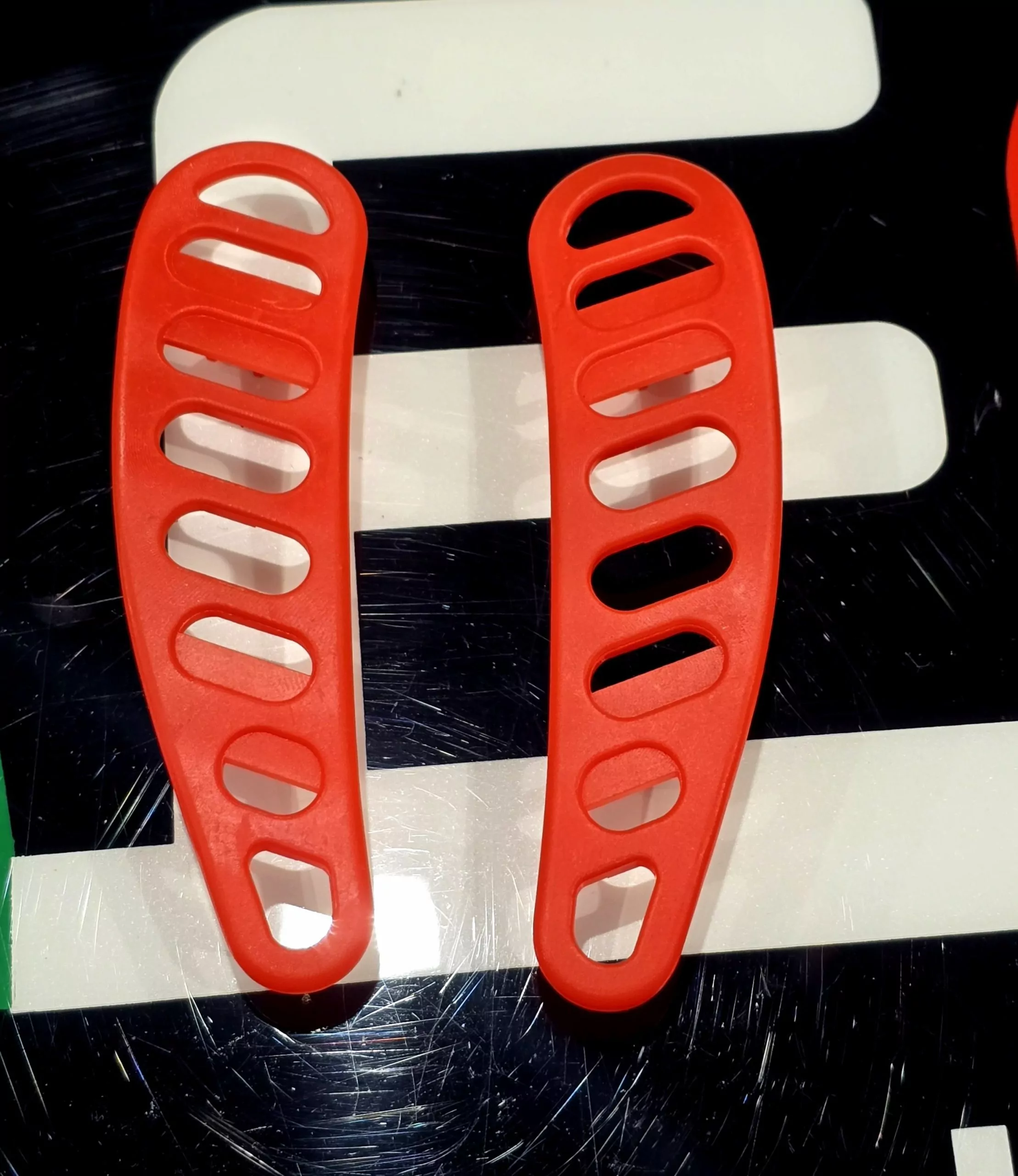 Piaggio ZIP SP1 Lufthutze für Frontverkleidung oben - Rot - – Bild 2