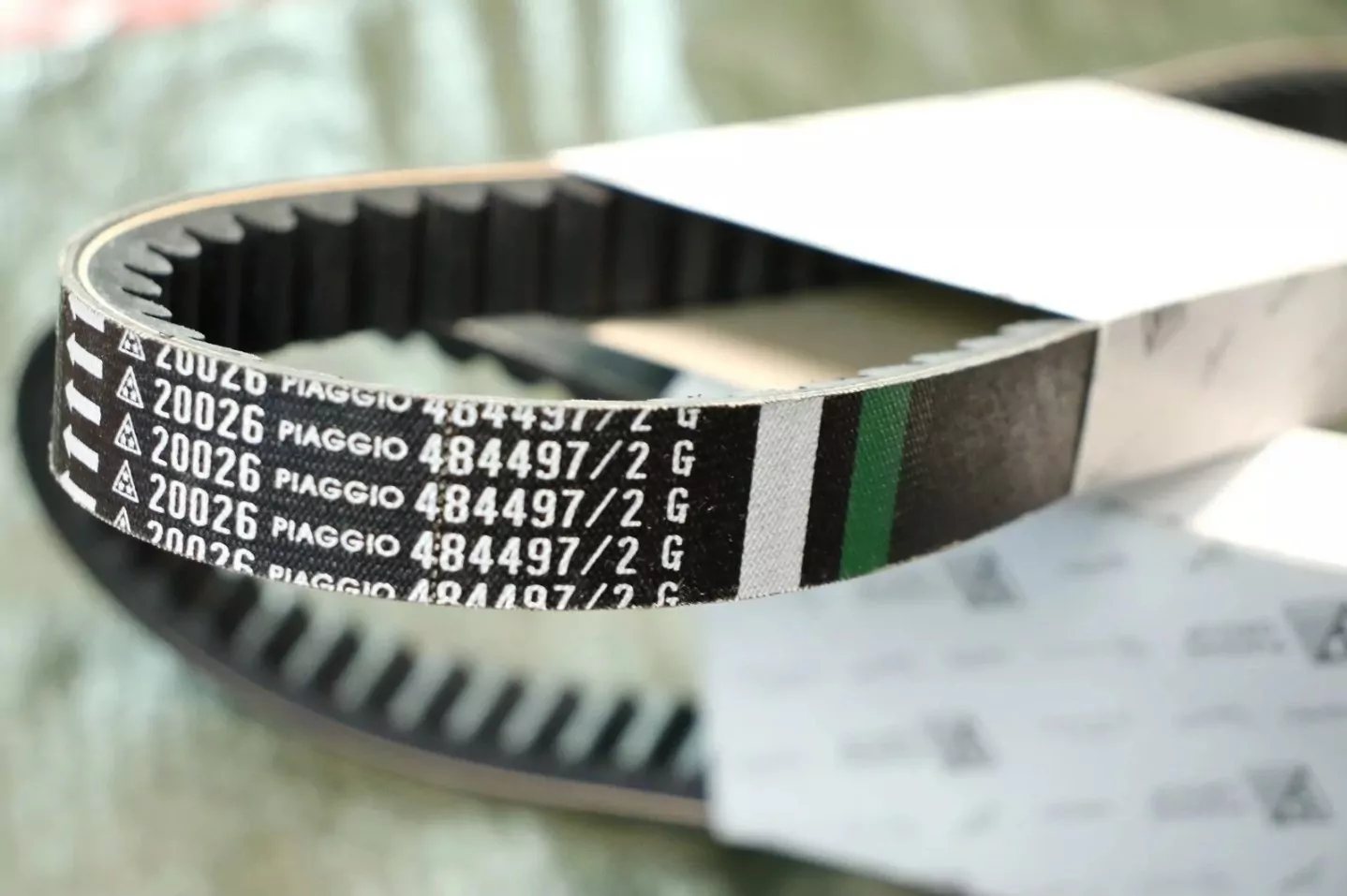 Keilriemen Original Grün 832x22mm PIAGGIO Maxi 2-Takt 125 150 180 TPH SKR Runner – Bild 3