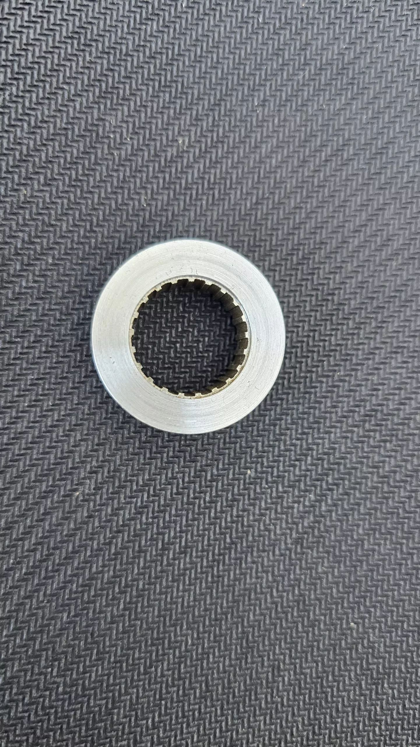 ARENA DESIGN Zahnriemendistanzbuchse für Wasser- u. Ölpumpenantrieb - Gilera Runner 125 180 2T – Bild 3