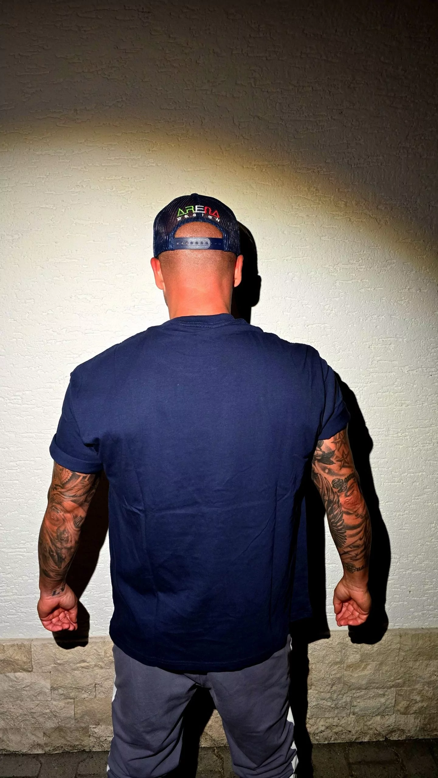 ARENA DESIGN T-Shirt + Trucker Cap / Marine BLAU / XL – Bild 2