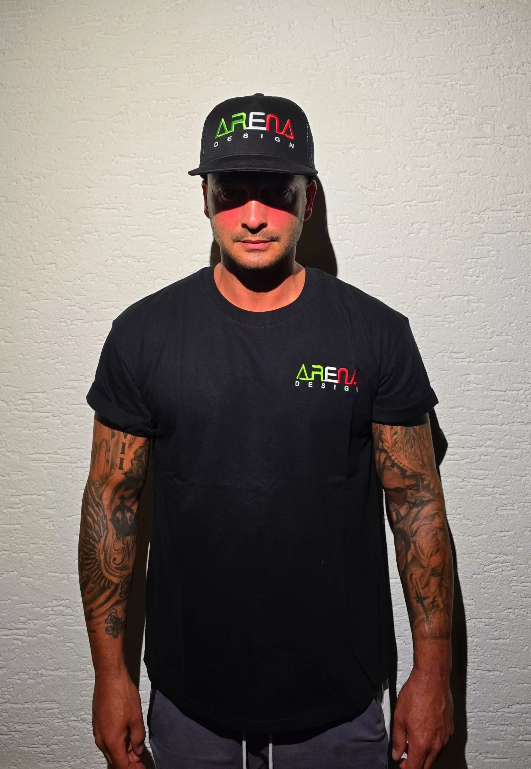 ARENA DESIGN T-Shirt + Trucker Cap / BLACK / XL – Bild 8