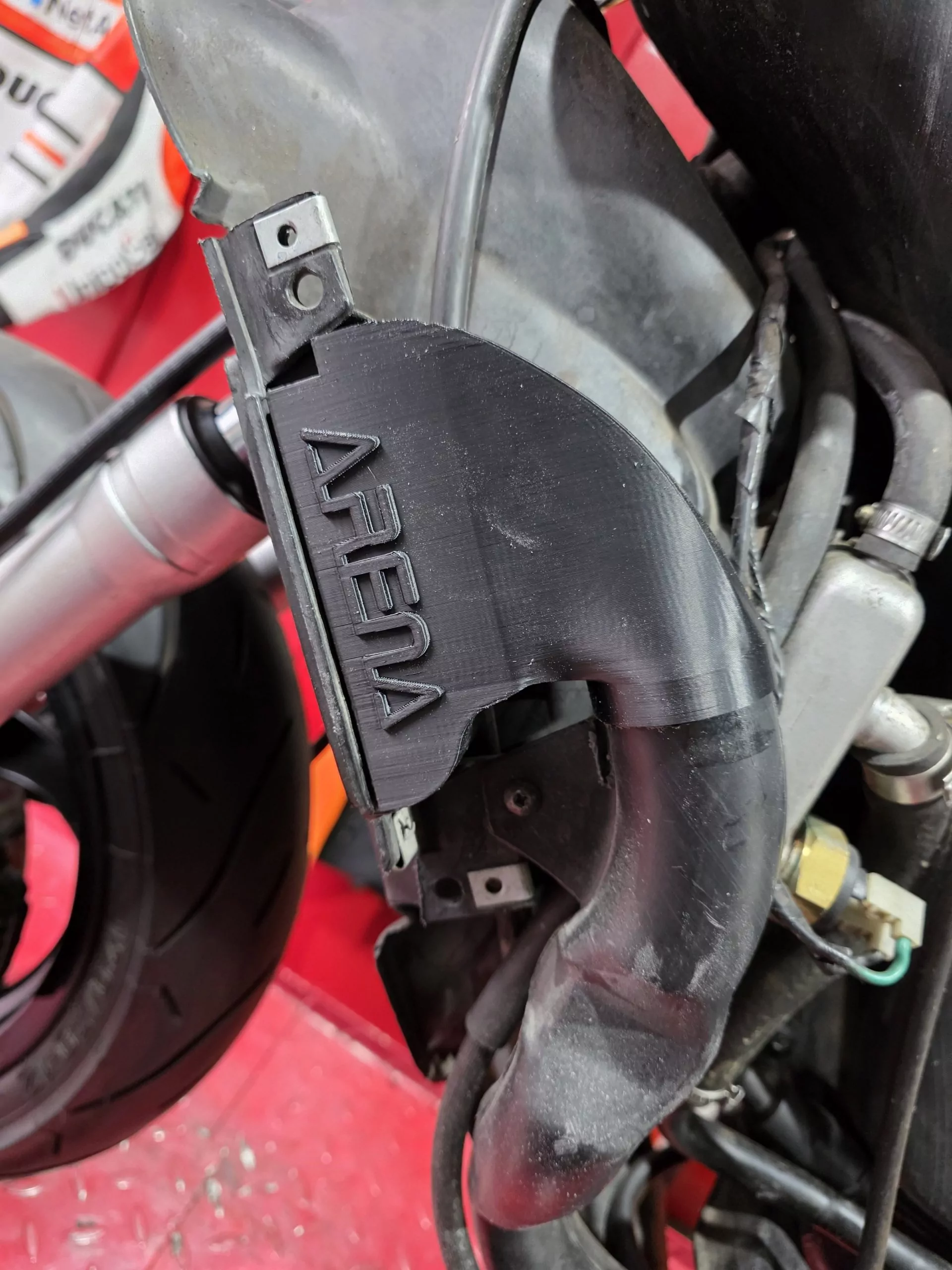 GILERA RUNNER LUFTFÜHRUNG Variomatikkühlung - Arena Design – Bild 5